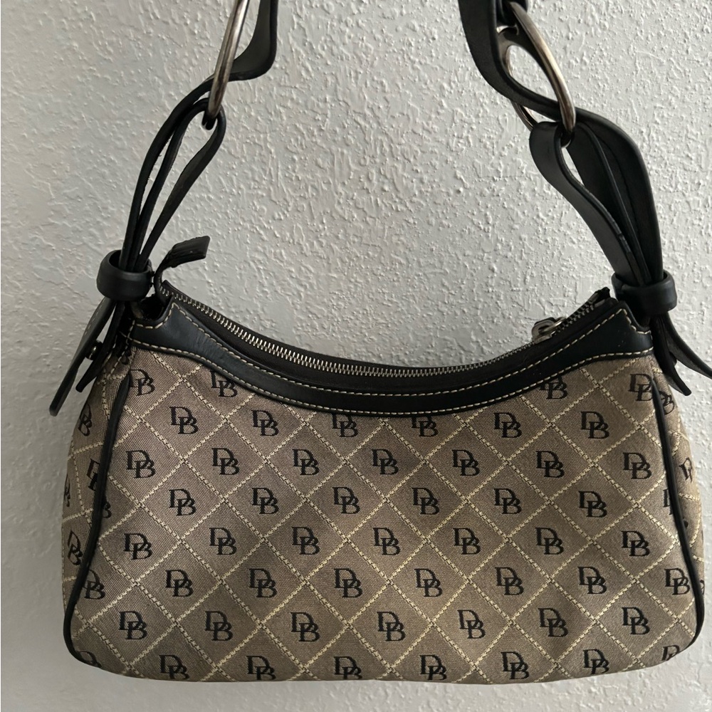 Dooney & Bourke purse